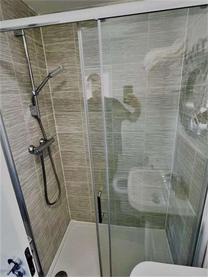 Beautiful 4 Bedroom Treasure Home Hemel Hempstead Zewnętrze zdjęcie