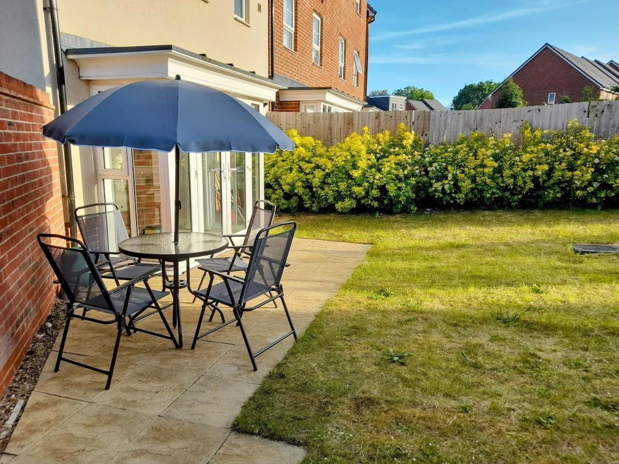 Beautiful 4 Bedroom Treasure Home Hemel Hempstead Zewnętrze zdjęcie